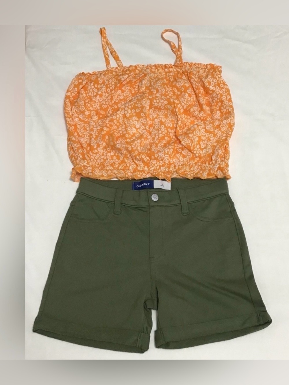 Girls Outfit Set of Two Art Class sleeveless Top and Old Navy Shorts L(10) -K403
